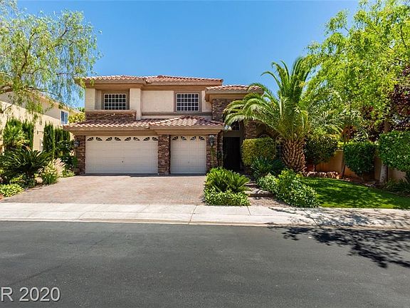 2nd image of 4642 Lomas Santa Fe St