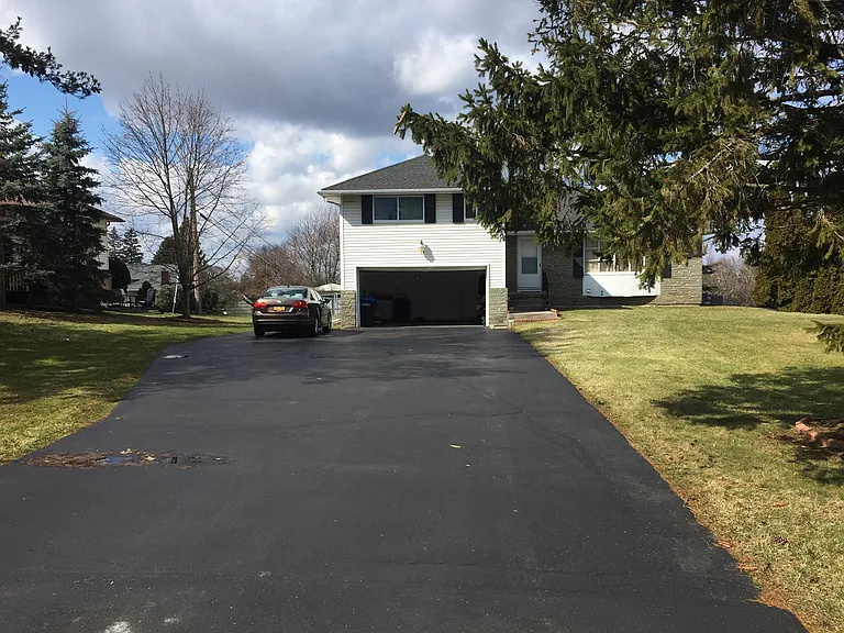 25 Pinnacle Rd — Photo 2