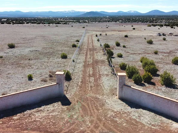 12 N 3107th, Vernon, AZ 85940