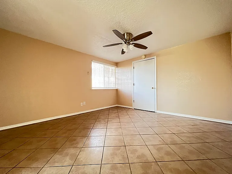 2713 Fir St #B — Photo 14