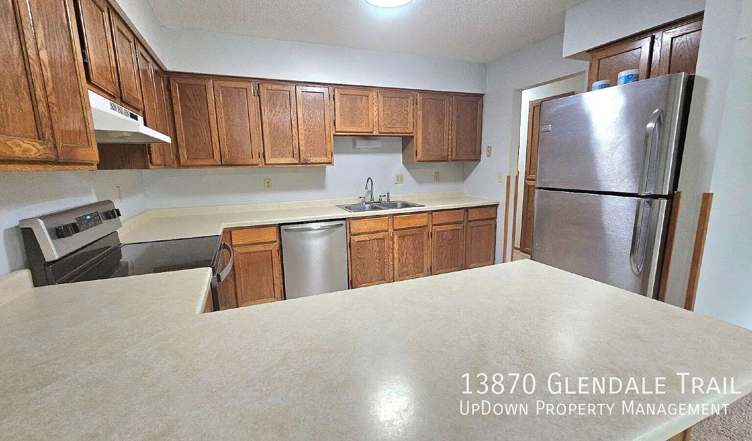 3-Bed, 2-Bath Savage retreat 1000 Sq Ft available now! — Photo 2