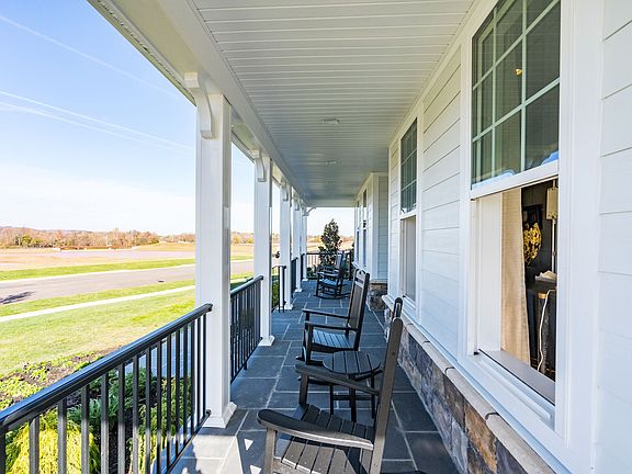 The Timberneck II - Front Porch