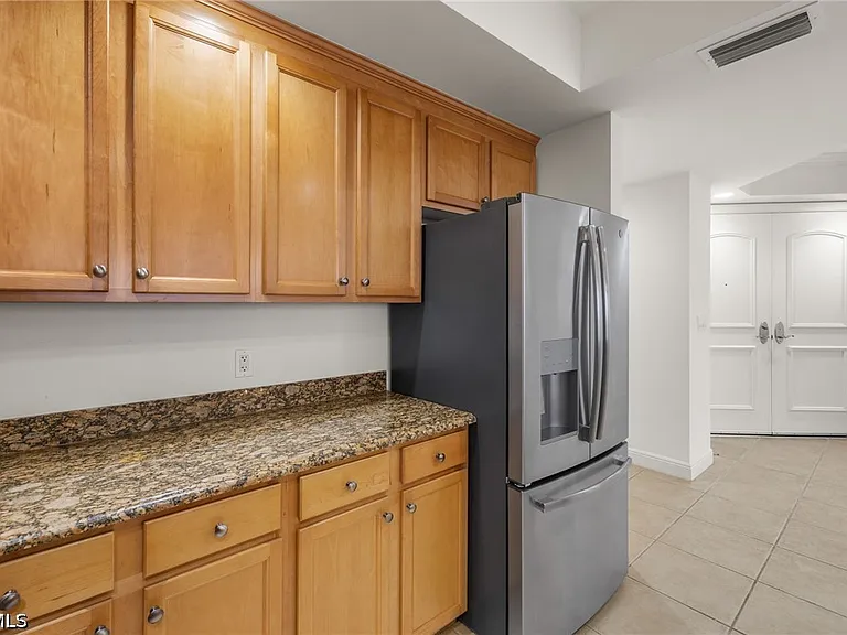 2090 W 1st St #810 — Photo 13