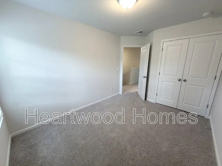 807 Coburg Ln — Photo 25