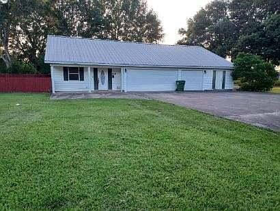 Front of Garage Apartment
