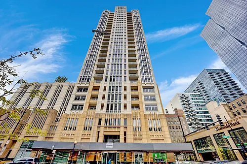 1400 S Michigan Ave Photo 1