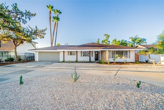 1st image of 40897 Cavalier Dr