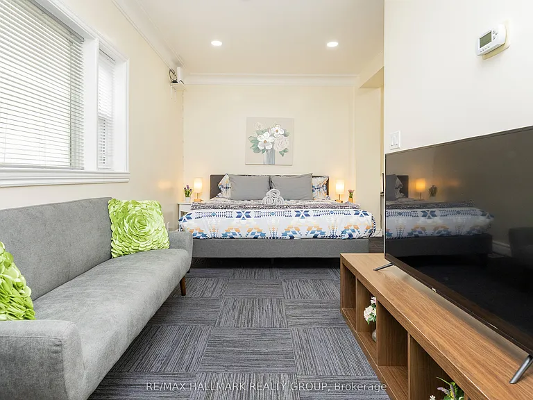 456 Bronson Ave #5 — Photo 15