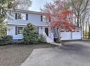 41 Waldron Ave, Barrington, RI 02806