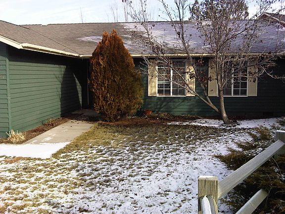 Avonlea Front_06032016