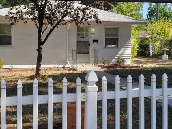 748 Francis St, Longmont, CO 80501