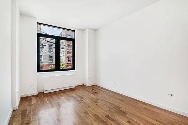 Rented by Compass | media 14