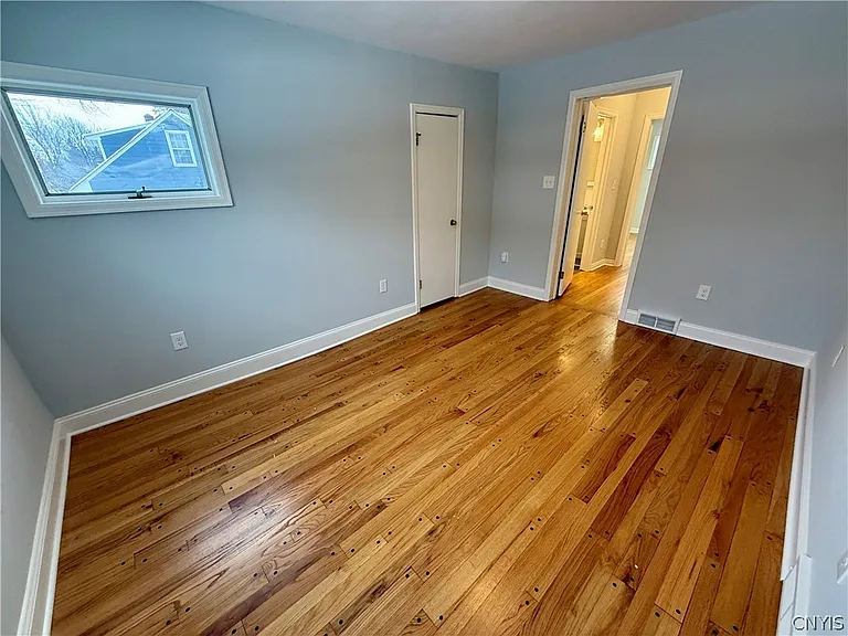 223 Cleveland Blvd — Photo 27