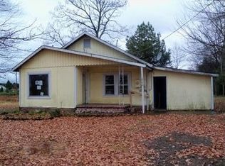 600 River Rd, Coal Hill, AR 72832