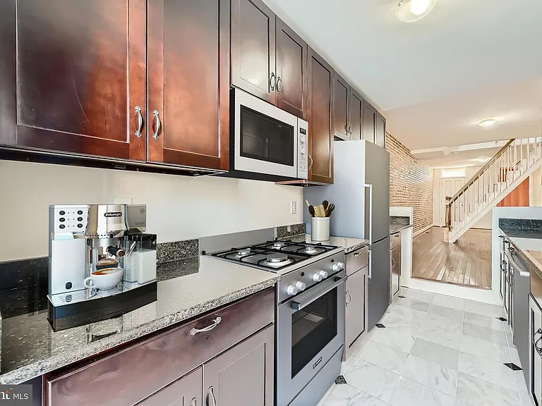 456 E Federal St — Photo 8