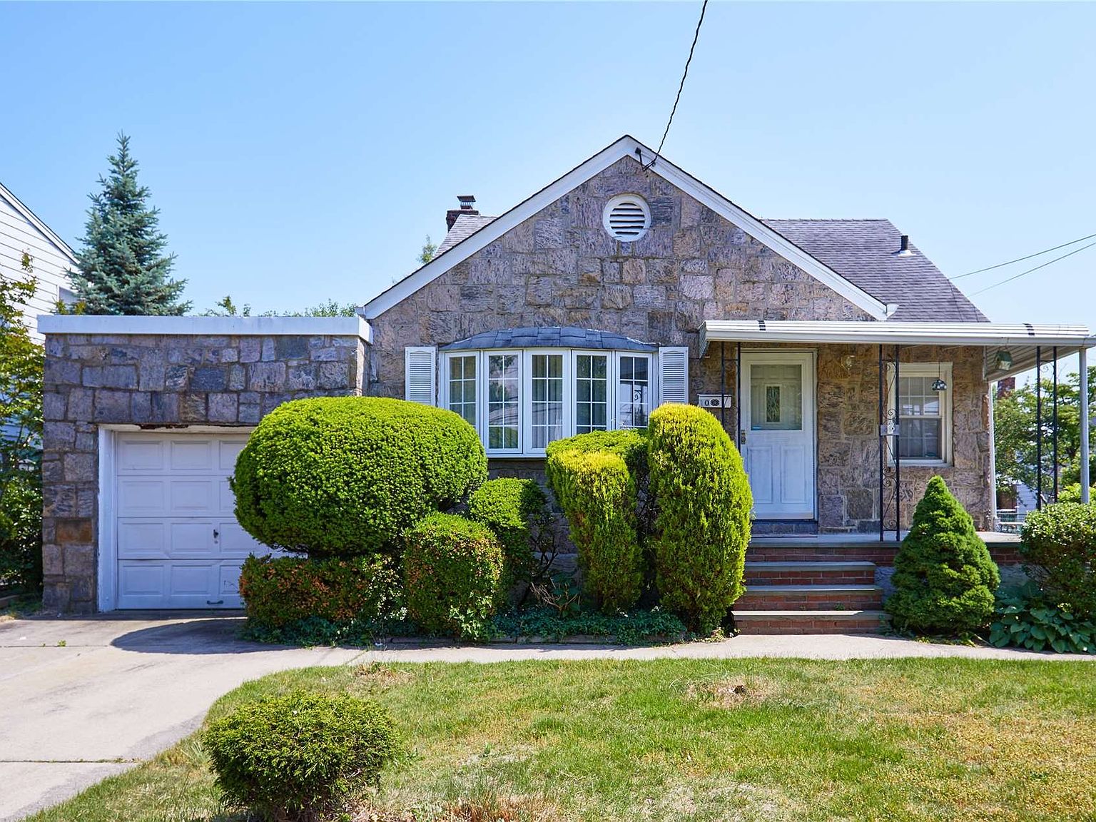 10 Evergreen Avenue, New Hyde Park, NY 11040 Zillow