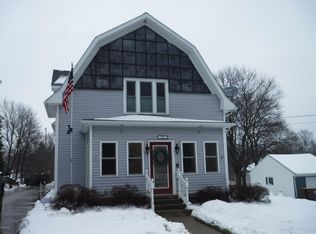 934 Yeomans St, Ionia, MI