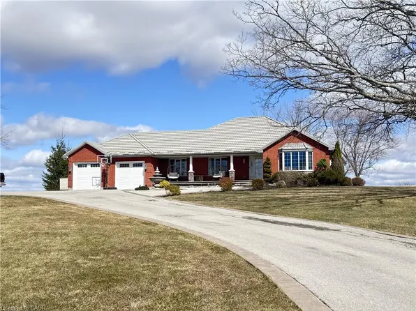 3810 River Rd, Haldimand County, ON N3W 2K7