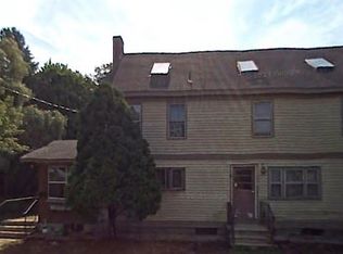 182 Park St, Clinton, MA 01510