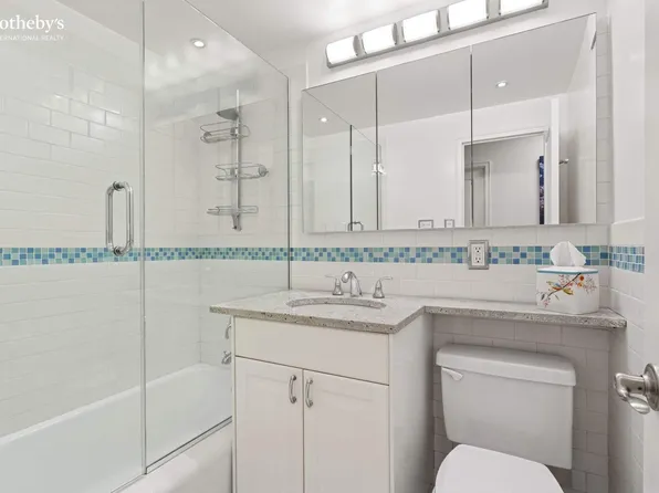 301 East 75th Street image 19 of 30