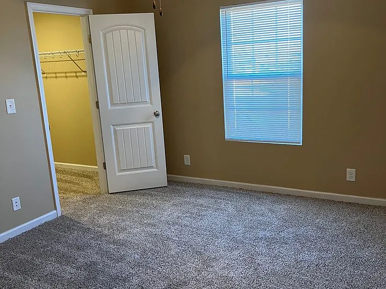 648 Stowe Ct #1 — Photo 15