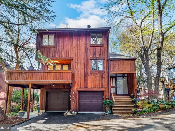 5211 Macarthur Ter NW, Washington, DC 20016