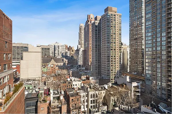 140 East 63rd Street #14B in Lenox Hill, Manhattan | StreetEasy