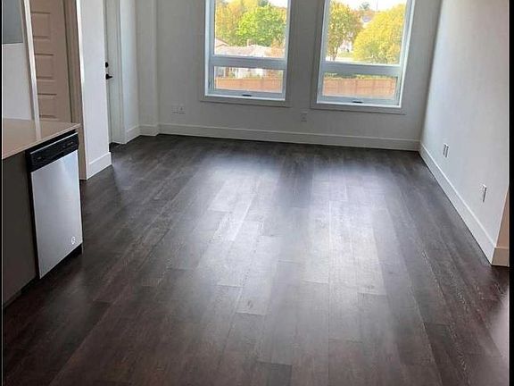 2nd image of 26 Lowes Rd W #305