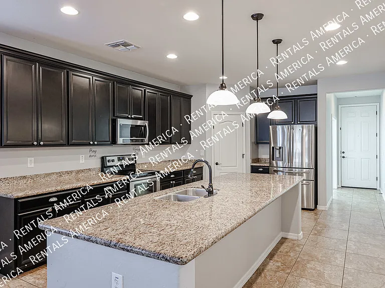 41192 W Rio Bravo Dr — Photo 4