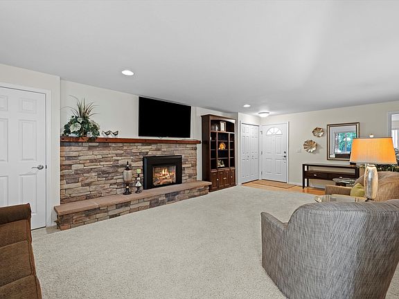 4th image of 1307 Goethals Dr APT C