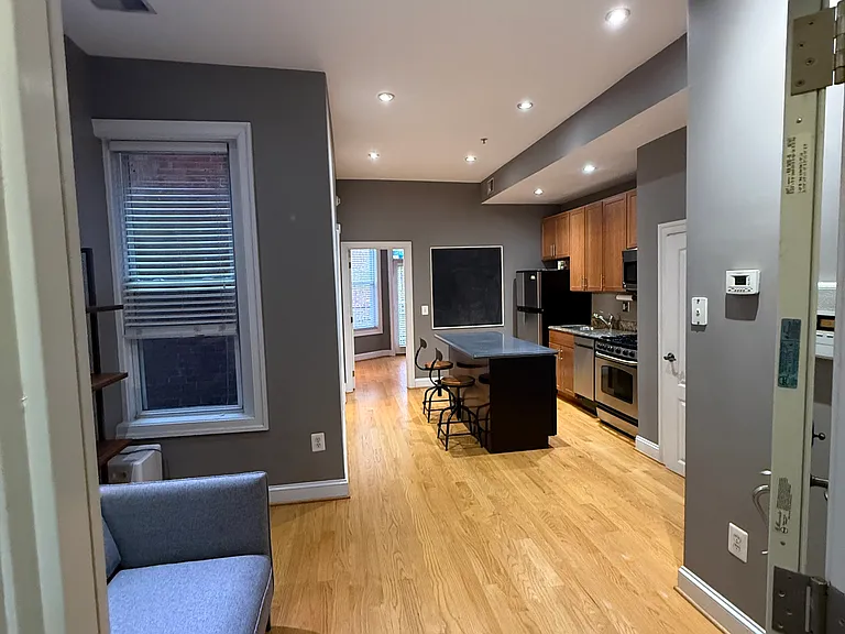 1304 Fairmont St NW #3 — Photo 6