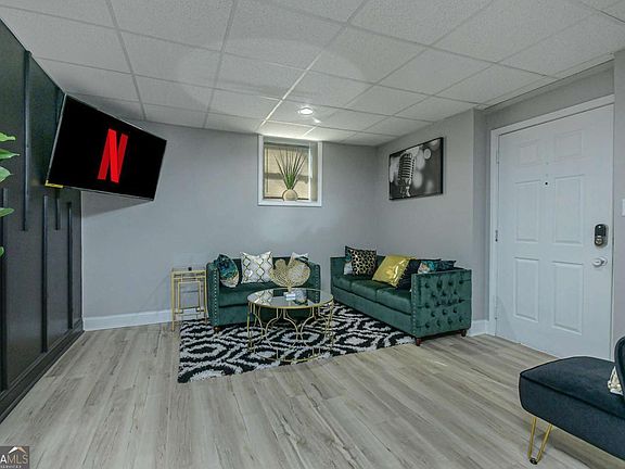 4th image of 84 Paulding Blvd