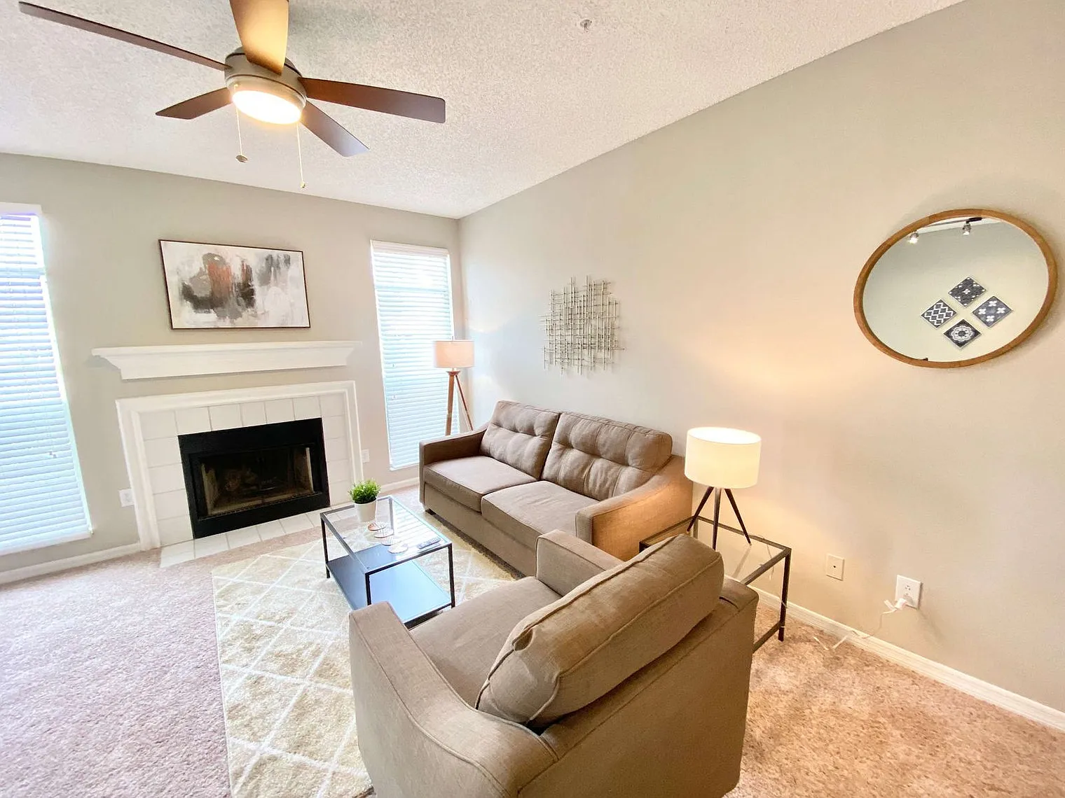 2 bed, 2.0 bath, $5,761 — Photo 3