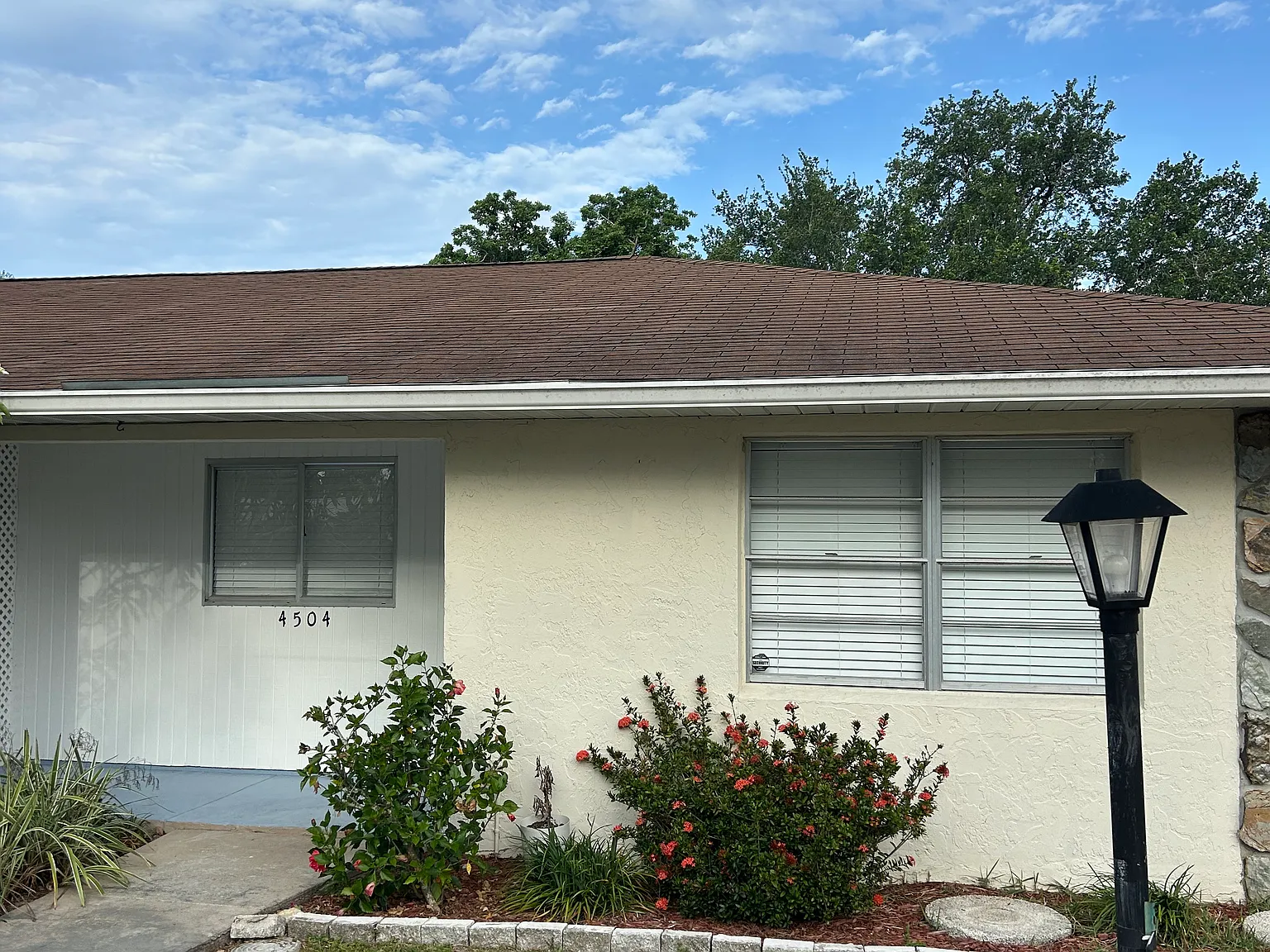2 bed, 852 sqft, $1,700 — Photo 1