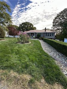 305 Oak Dr, New Brighton, PA, 15066
