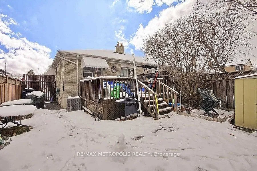 3 bed, $2,400 — Photo 3