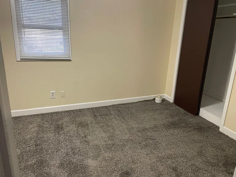 345 North Dr — Photo 5