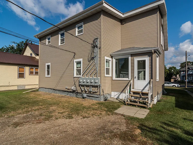 Faul 4-Plex — Photo 3
