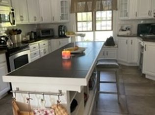 365 Bardwell St, Belchertown, MA 01007