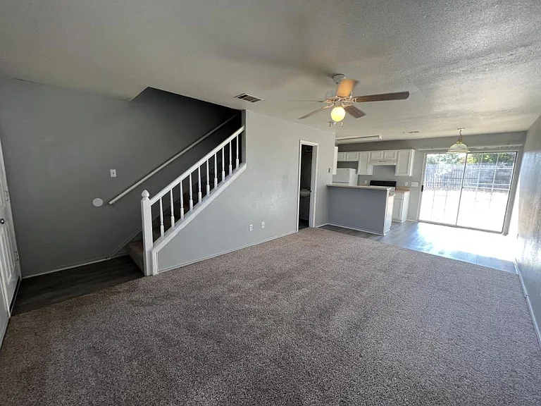 5908 Greengate Dr #B — Photo 3