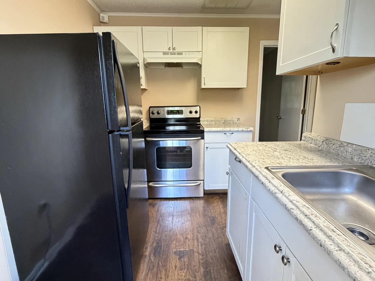 420 A Jackson Park Road - A — Photo 4