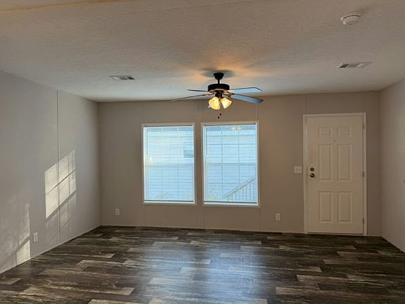 3rd image of 1400 Banana Rd #52
