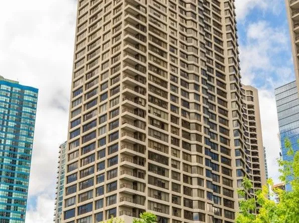 65 Harbour Sq, Toronto, ON