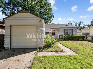 2270 S Spruce St, Wichita, KS 67211