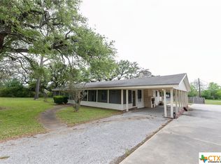 1744 Us Highway 77a S, Yoakum, TX 77995