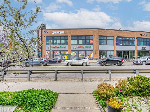 3rd image of 7 Weston Rd