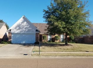 8038 Mary Payton Dr, Southaven, MS 38671