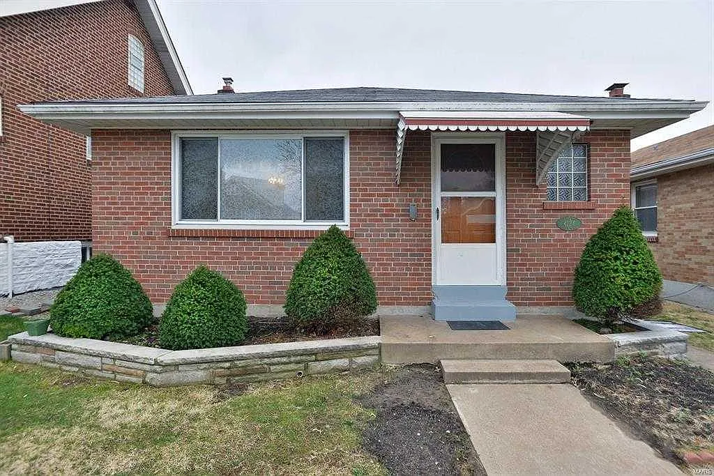 4128 Loughborough Ave photo 1
