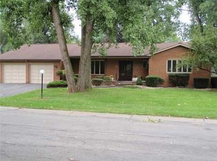 65 Towpath Ln, Rochester, NY 14618