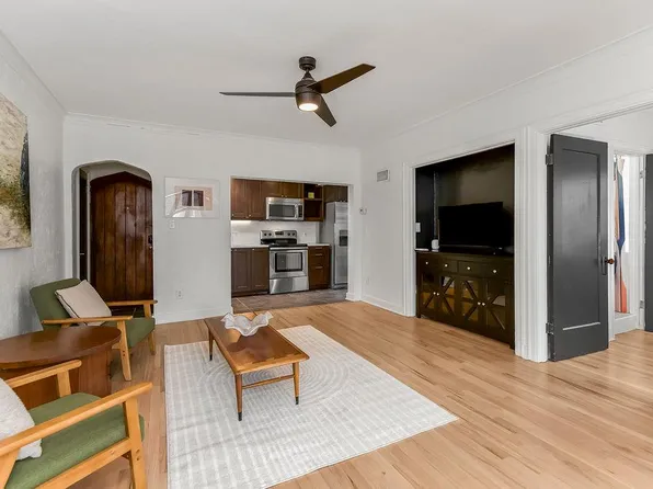 700 W 48th St APT 105, Kansas City, MO 64112